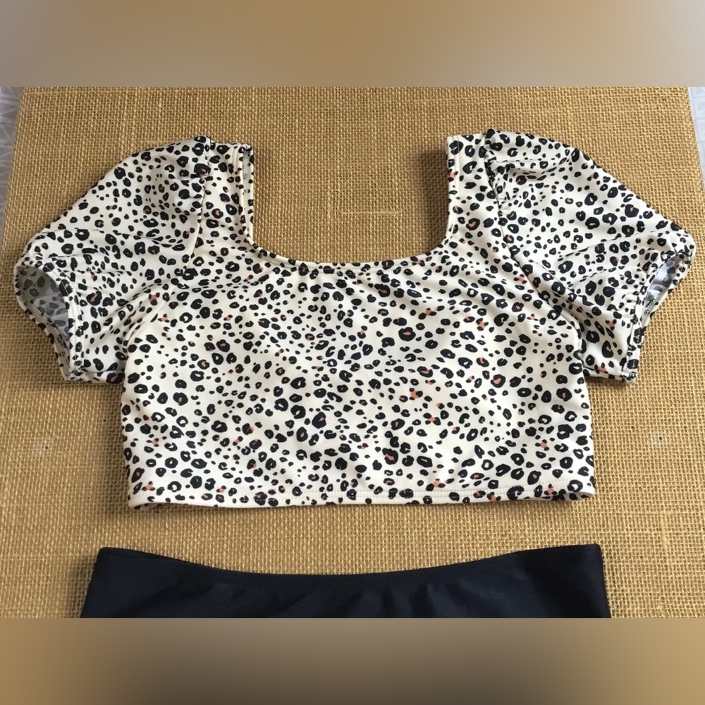 Cat & Jack Girls Two-piece Animal Print Swimsuit Set Size XL(14) - K723 - Picture 3 of 14
